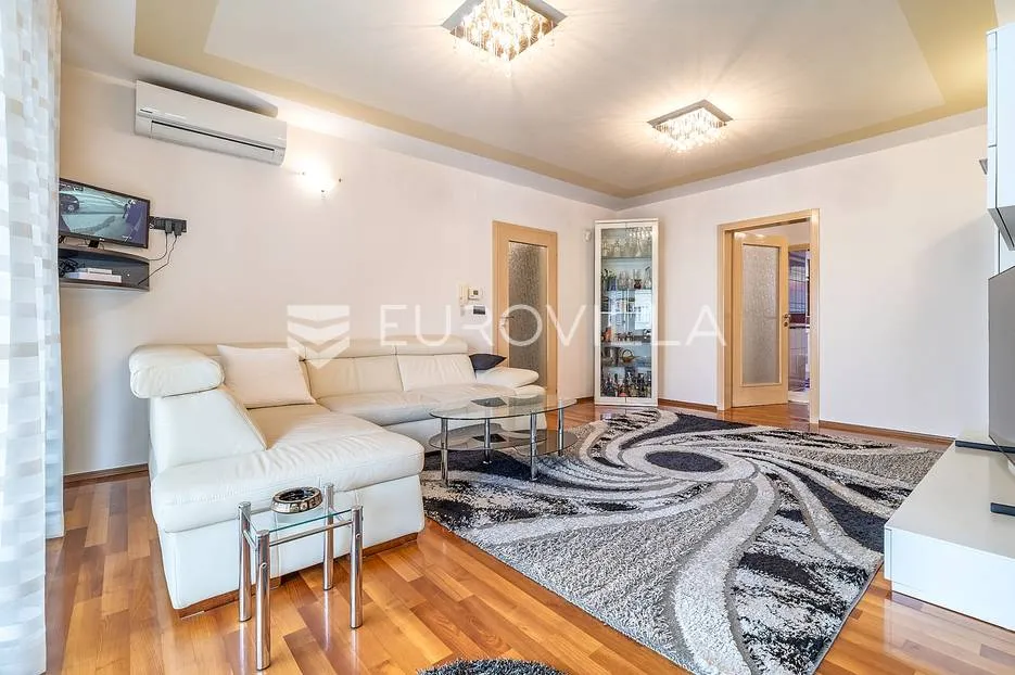 zagreb, pantovčak, uređen četverosoban 200 m2 - slika 4