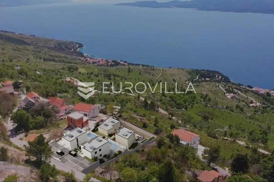 omiš, lokva rogoznica, atraktivno građevinsko zemljište površine 469 m² - slika 6