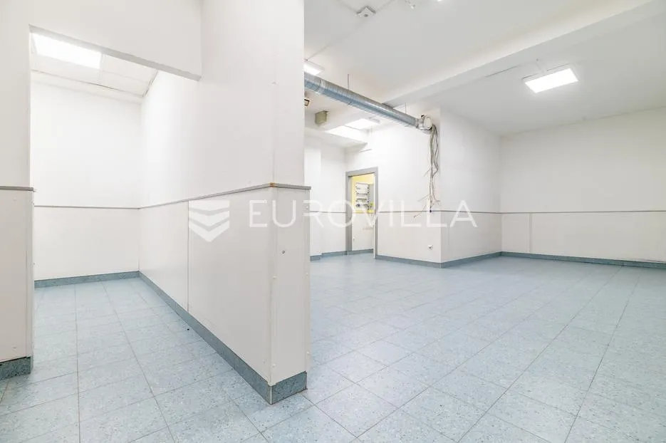 sesvete, ulični poslovni prostor 351 m2 u prizemlju stambeno-poslovne zgrade - slika 4