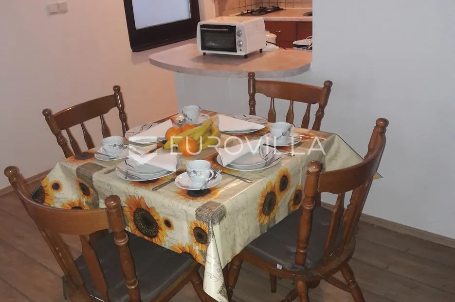 pula, gregovica, tri stambene jedinice na traženoj lokaciji - slika 20
