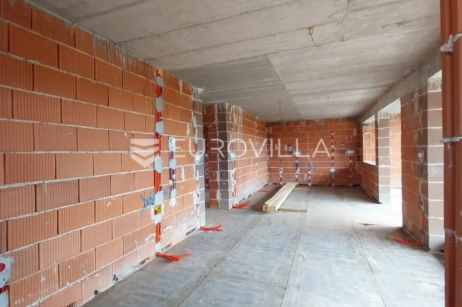 ližnjan, muntić: moderna prizemnica 147 m² s bazenom i garažom, roh, bau prilika - slika 8