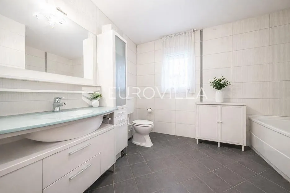 zagreb, šalata, moderna dvojna kuća 200 m² s vrtom na vrhunskoj lokaciji - slika 13