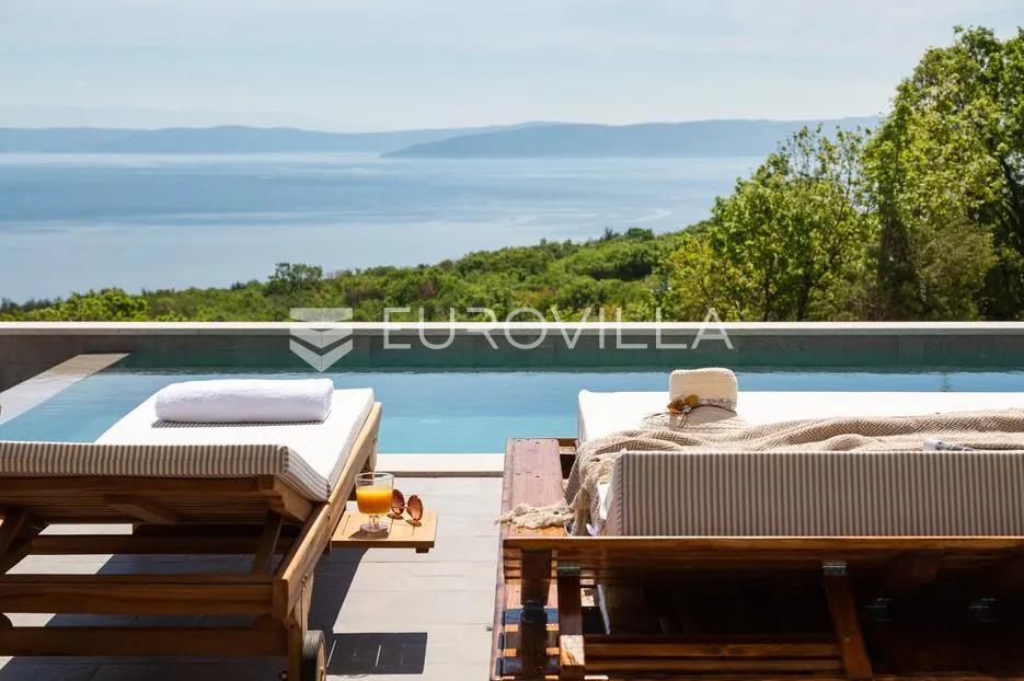 istra, okolica labina, prekrasna villa očaravajućeg pogleda na kvarner - slika 4