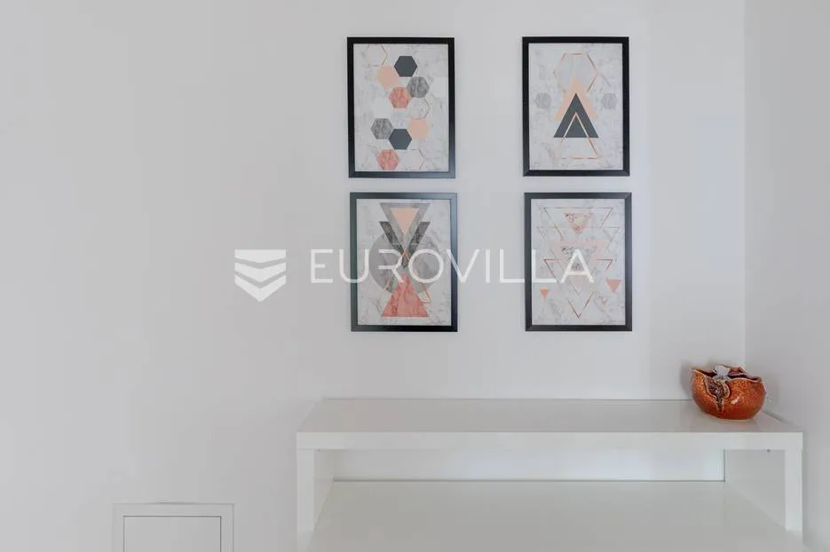 zagreb, petrova odličan dvosoban stan 60 m² - slika 12