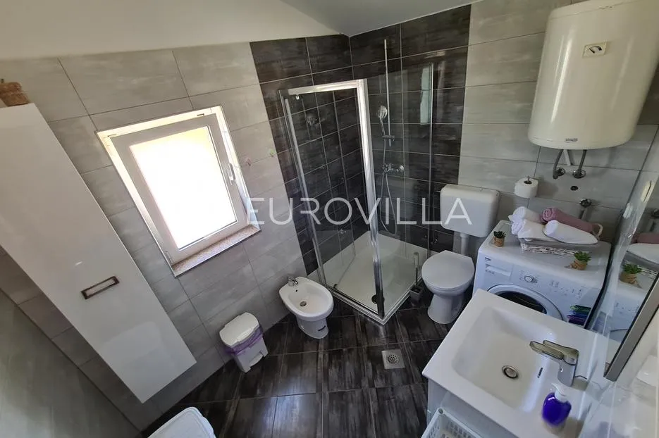 zadar, privlaka, moderna kuća sa tri apartmana u blizini mora - slika 22