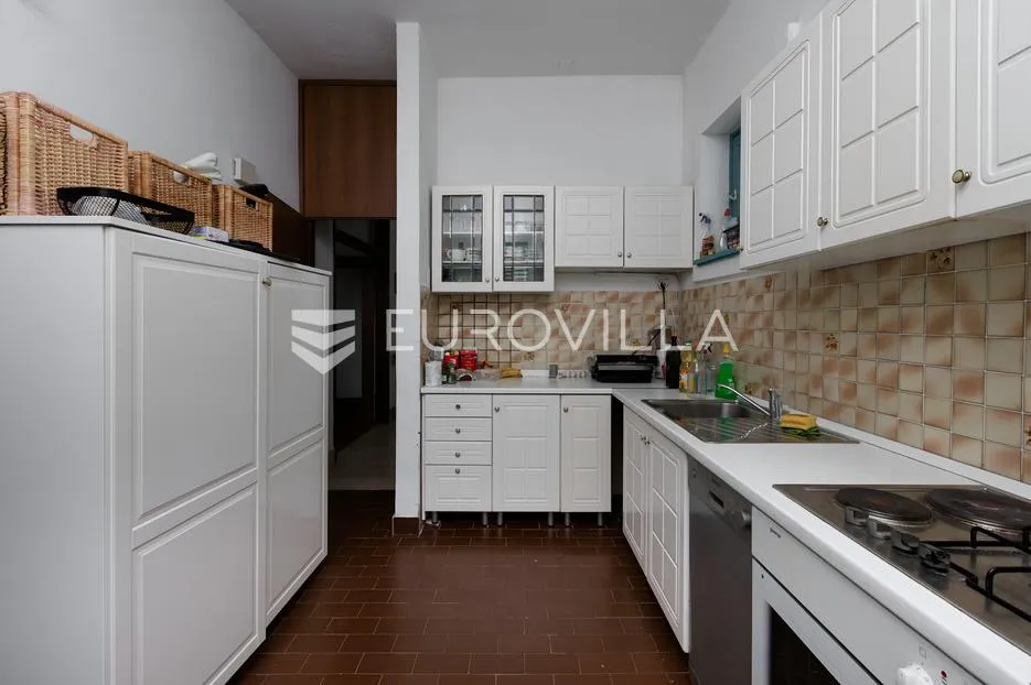 otok krk, njivice, unikatna kamena vila 1.red do mora brp 300 m2 - slika 14