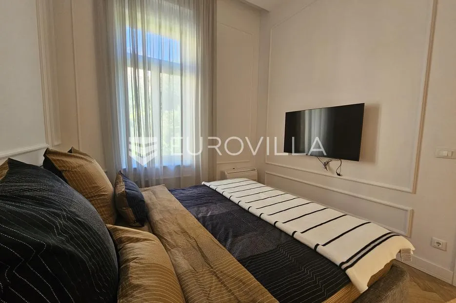 opatija, luksuzan novouređen stan u prvom redu do mora nkp 56.18 m2 - slika 9