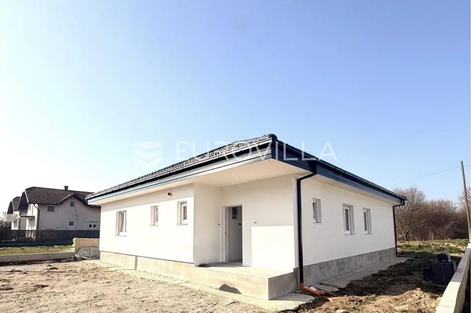 rugvica, samostojeća kuća s okućnicom, 584 m² - slika 3