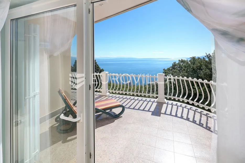 opatija, bregi, predivna obiteljska vila, panoramski pogled na more - slika 24