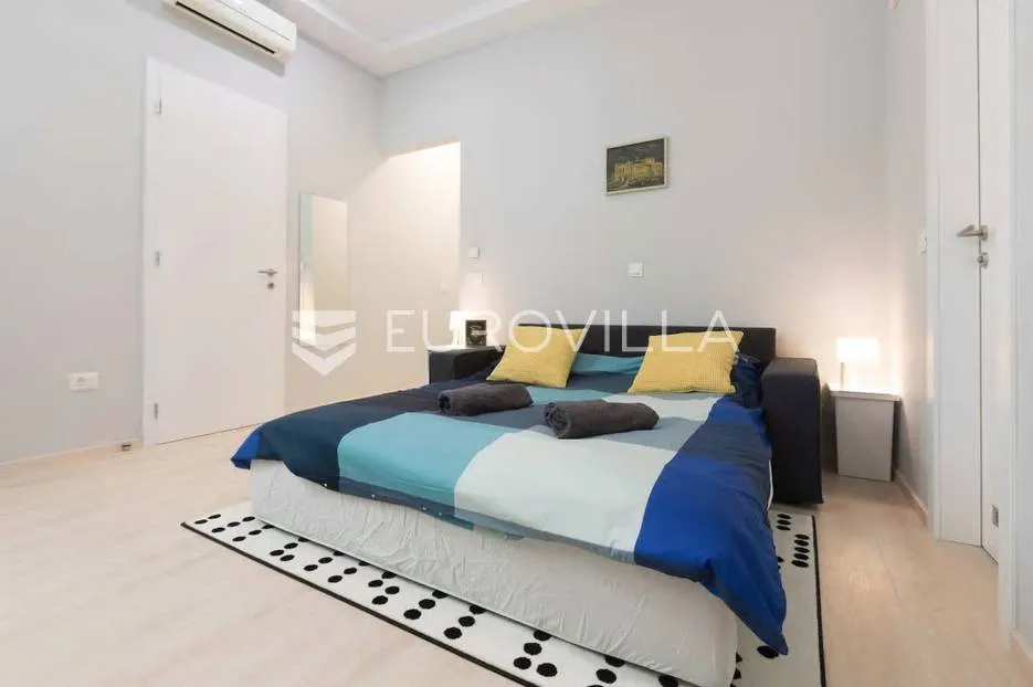 zagreb, centar, studio apartman 28 m² s dvorište, na korištenje - slika 2