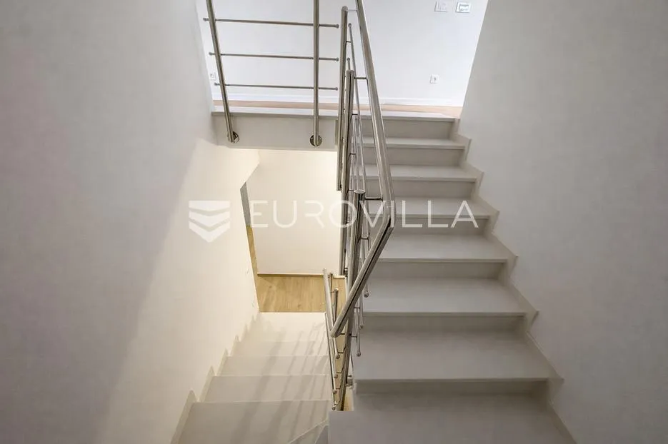 pag, povljana, dvoetažni stan s pogledom na more, 122,39 m² - slika 14
