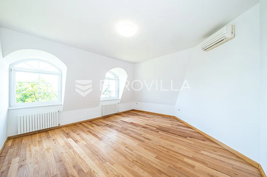samobor, perivoj, obiteljska vila netto površine 323 m² na zemljištu 2.087 m² - slika 24