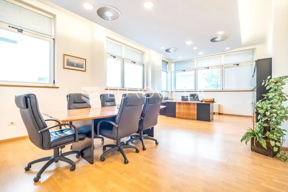 zagreb, sesvete poslovni prostor nkp 585 m2 - slika 10
