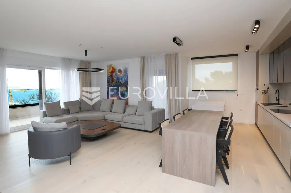 istra, pula, luksuzni penthaus 162 m² s pogledom more na top lokaciji - slika 2
