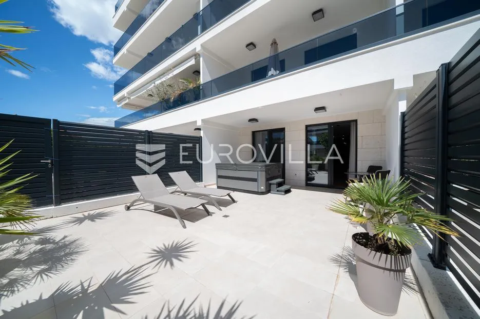 zadar, borik, luksuzan jednosoban stan s vrtom, 57,46 m² - slika 14