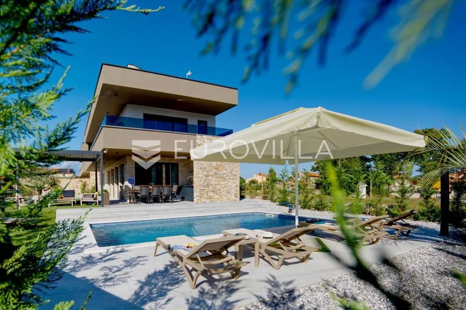 istra, marčana, moderna vila s bazenom i wellness oazom - slika 2