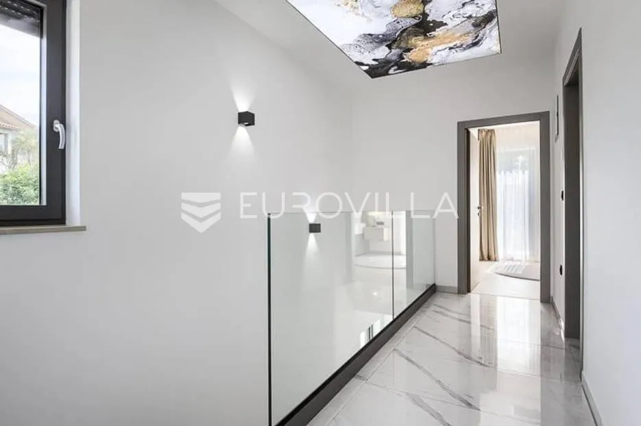 istra, rakalj, prekrasna vila s pogledom na raški zaljev nkp 270 m2 - slika 22