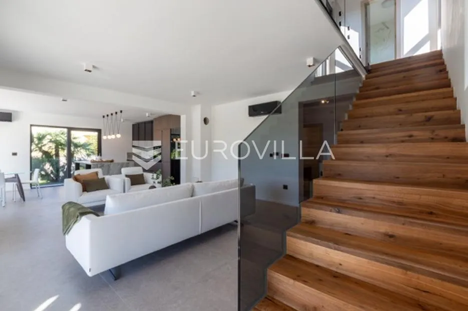fažana, moderna vila 275 m² na velikoj besprijekornoj okućnici s grijanim bazenom - slika 27