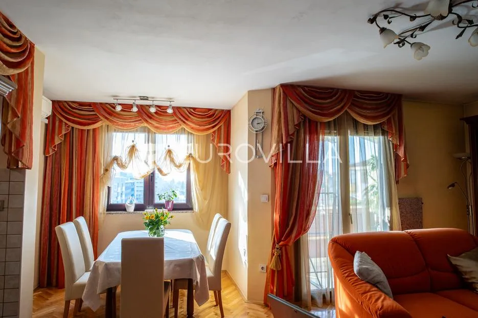 istra, rovinj, prekrasan obiteljski trosoban stan s dvije loggie, 78.40 m², namješteno - slika 3