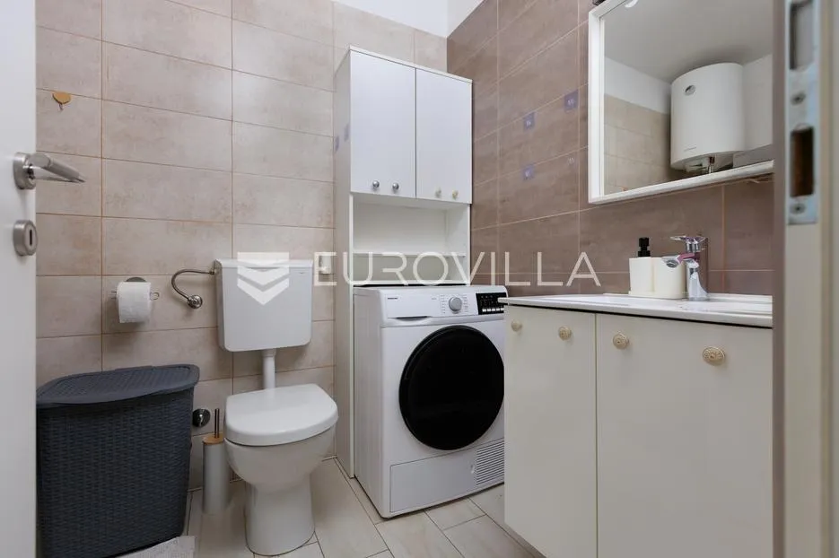 rijeka, draga, moderan trosoban stan od 82 m² sa sunčanim balkonom i sjenovitom terasom - slika 17