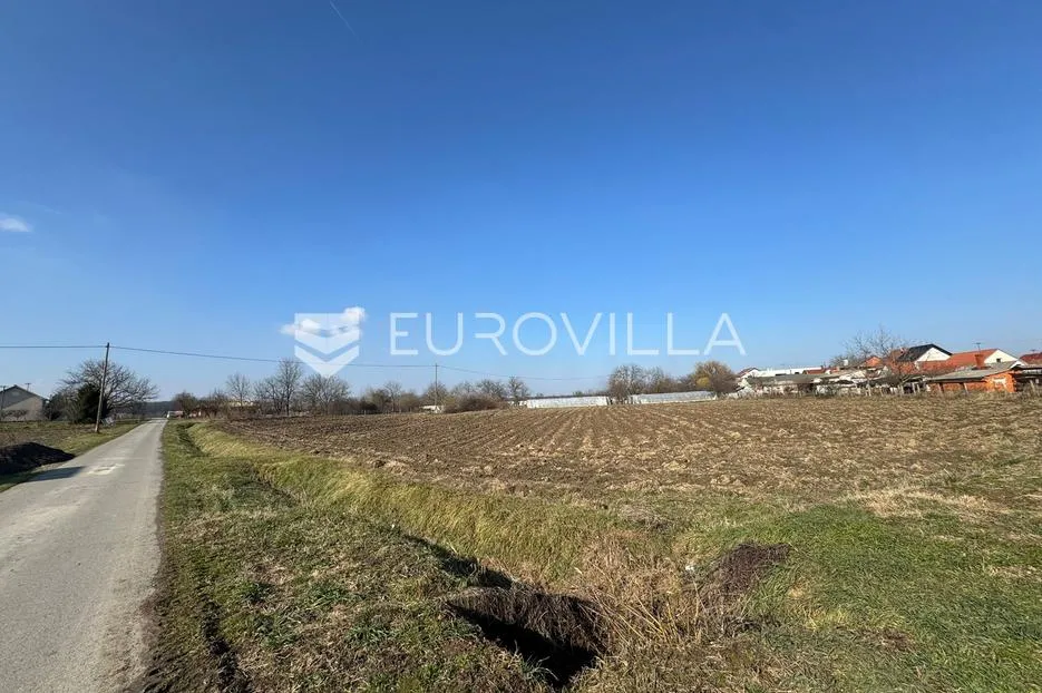 Đakovo, građevinsko zemljište s lokacijskom dozvolom, 6863 m²