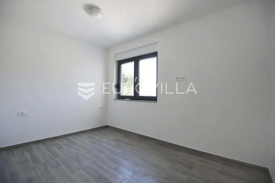 zadar, zaton, trosoban stan s krovnom terasom, 50 m od mora - slika 17