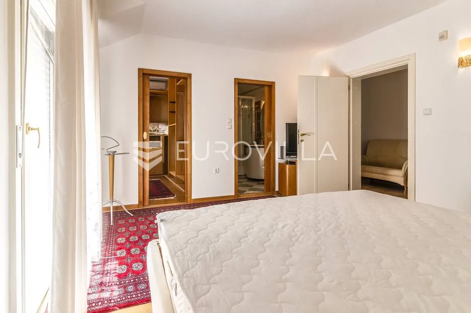 zagreb, šestine, najam luksuzna vila na tri etaže površine 500m2 s perivojem - slika 13