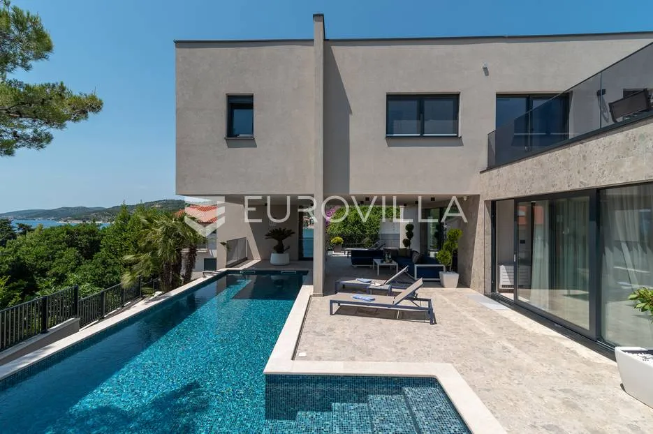 trogir okolica, moderna vila s bazenom blizu mora - slika 4