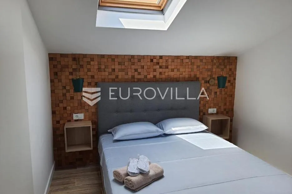 lovran, predivna kuća s tri apartmana 50 m od mora - slika 17
