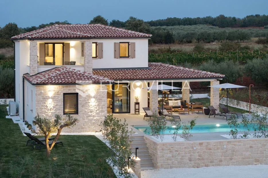 istra, poreč, gedići prekrasna moderna kamena vila 165 m² s bazenom - slika 36