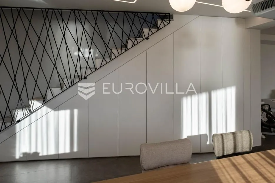 opatija, prekrasan penthause 228 m² s besprijekornim pogledom - slika 18