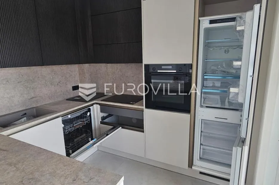 kaštela stari, luksuzan trosoban stan od 120,9 m² na prizemlju s vrtom - slika 6