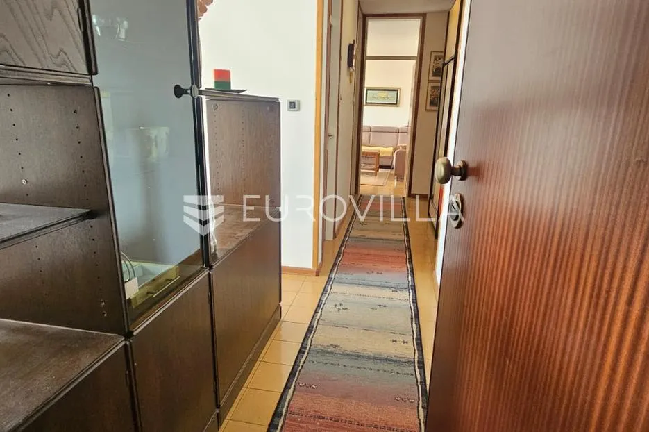 split, žnjan komforan trosoban stan od 99,8 m² južne orijentacije s pogledom na more - slika 6