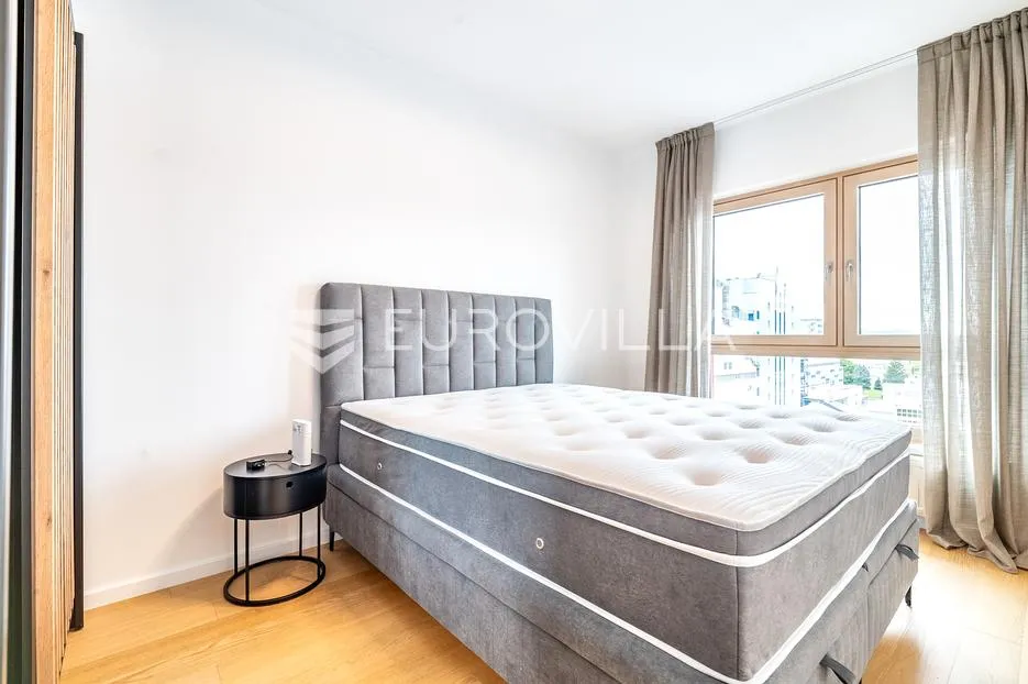 zagreb, ivana cankara prekrasan četverosoban stan 123 m² s dva garažna mjesta - slika 6