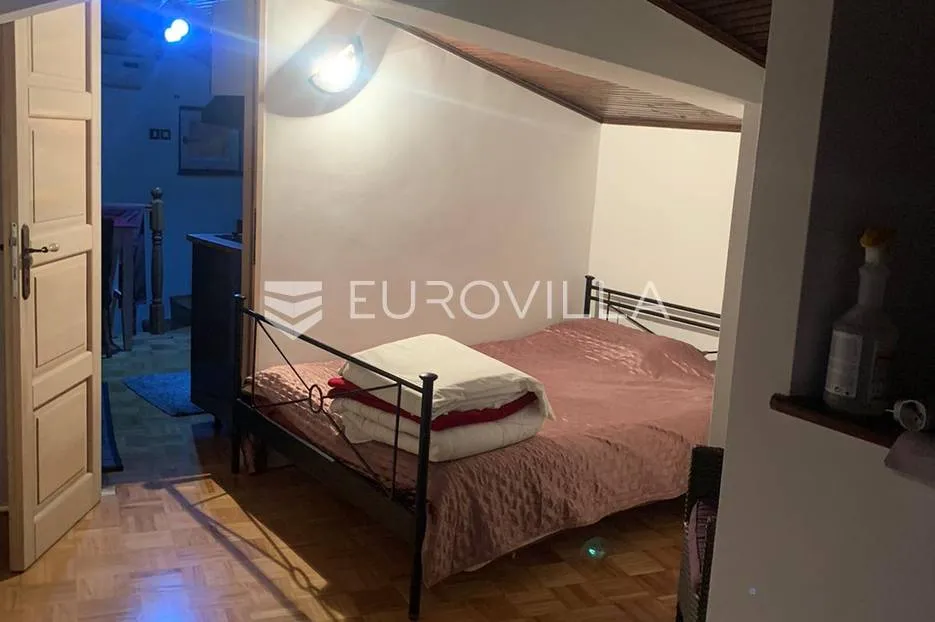 istra, rovinj, kuća u nizu, u centru grada sa pogledom na more - slika 17