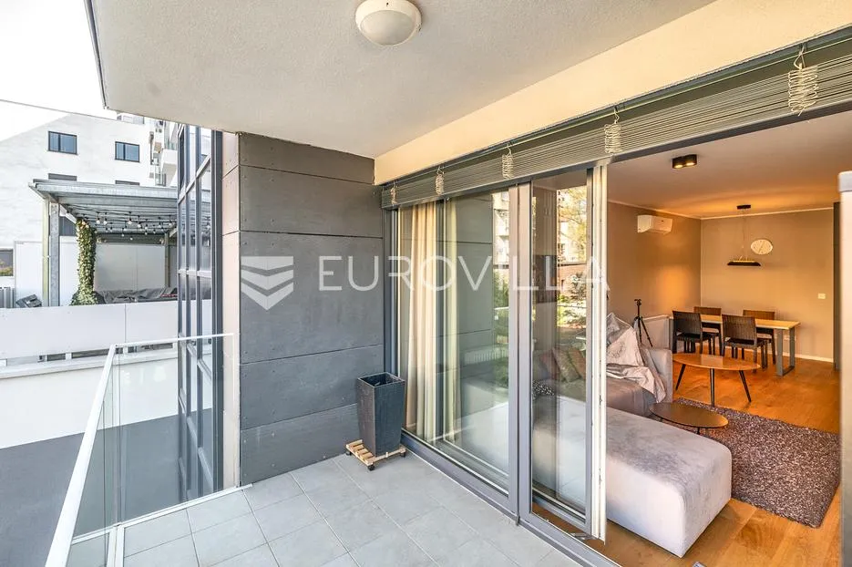 zagreb, maričićeva luksuzan trosoban stan 66 m² s garažom - slika 8