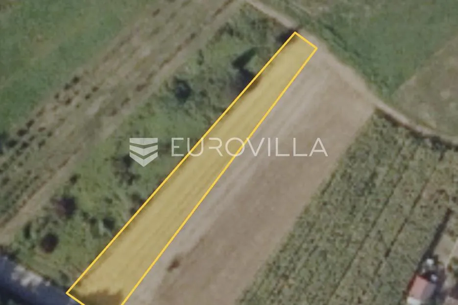 Novi Marof, Oštrice, građevinsko zemljište površine 1180 m² - Oštrice, Novi Marof