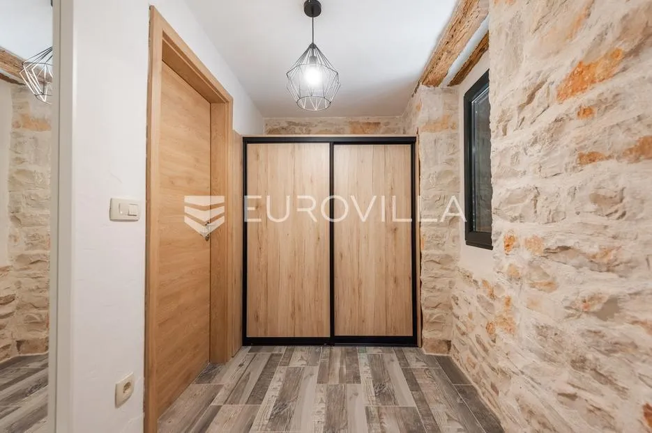 istra, umag, autentična istarska kamena kuća 260 m², okružena zelenilom, 1349 m² okućnice - slika 34