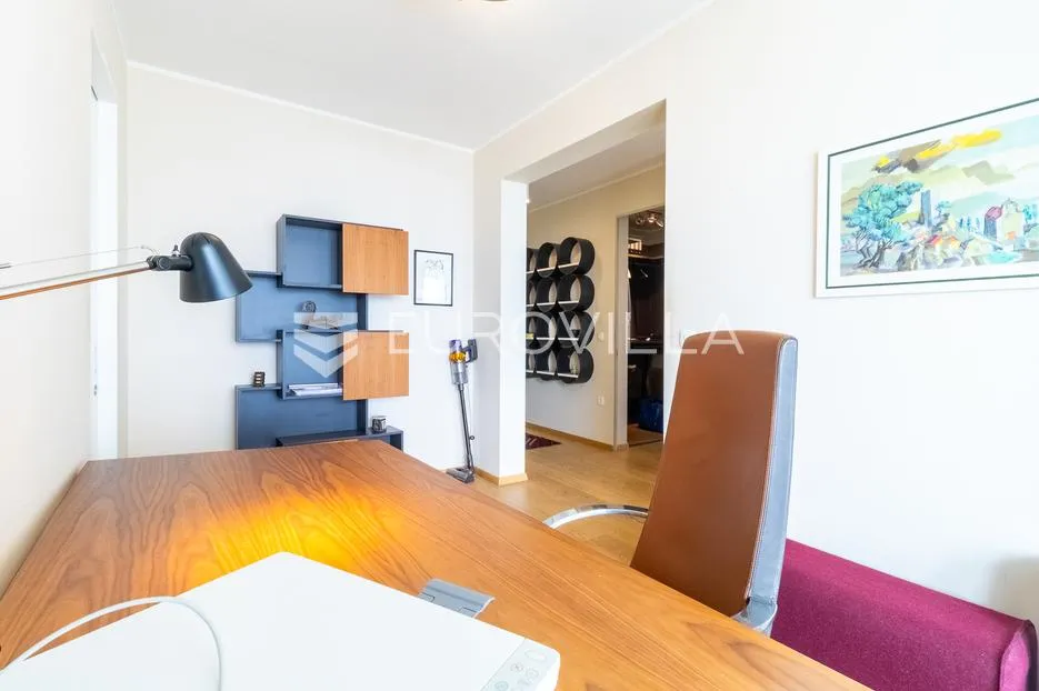 opatija, volosko, luksuzan penthaus 267 m², krovna terasa s jacuzzijem - slika 31