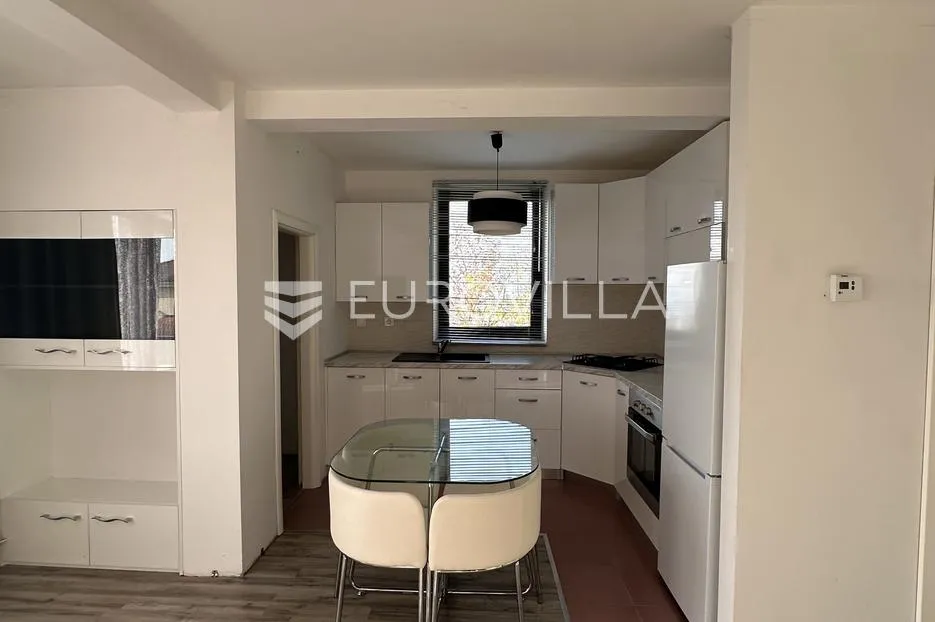 zagreb, perjavica, kuća na zemljištu 1462 m² plus dvije građevinske parcele 1358 m², investicija - slika 5