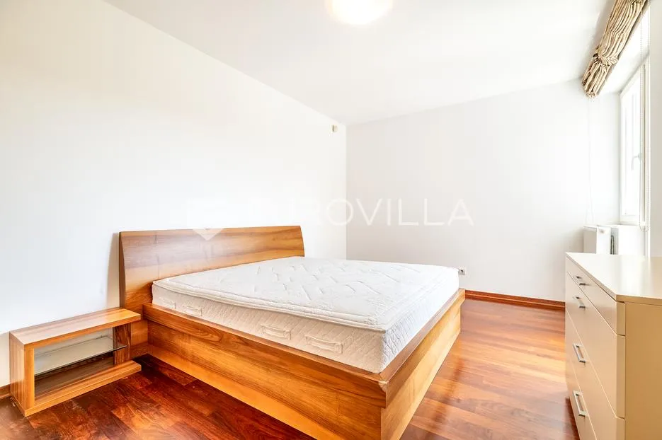 zagreb, srebrnjak, prostran četverosoban stan 139 m², terasa, 2 parking mjesta, spremište - slika 7