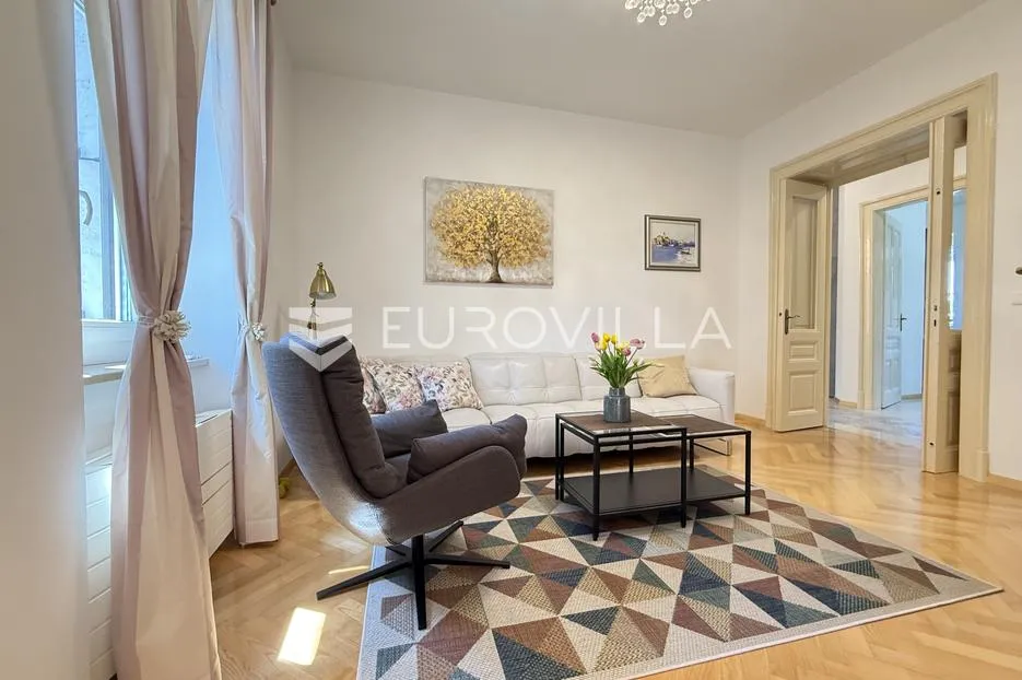 pula, monte zaro: luksuzni trosobni stan 90 m² s garažom u srcu grada - slika 2