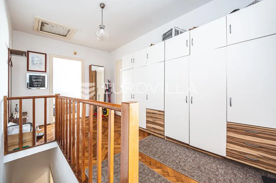 zagreb, pantovčak, prostrana obiteljska kuća 400 m² na parceli 735 m², prekrasan pogled - slika 33