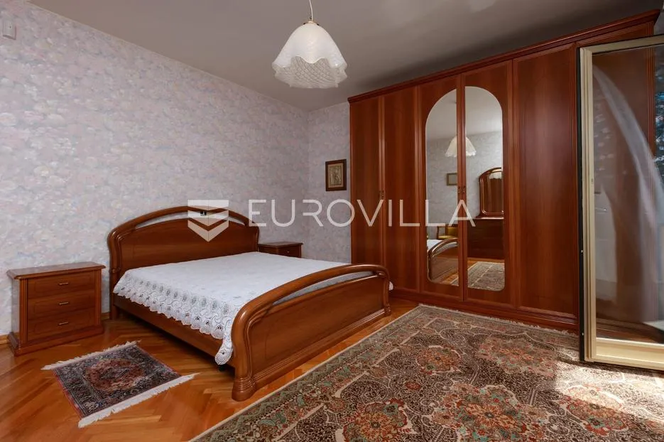 rijeka, kozala, stan veličine 265,54 m² s okućnicom i garažom na odličnoj lokaciji - slika 11