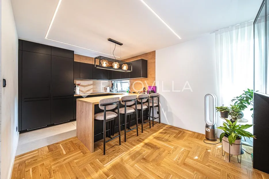 zagreb, bukovačka cesta, luksuzan peterosoban dvoetažan stan, 200 m² - slika 4