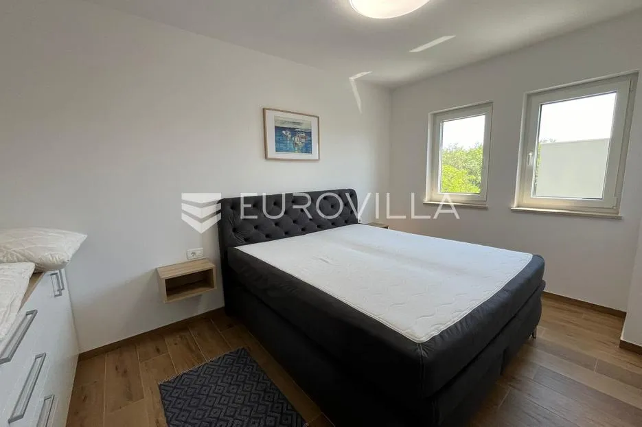 istra, umag, moderna dvojna kuća nkp 169 m2 s bazenom u mirnom okruženju - slika 13