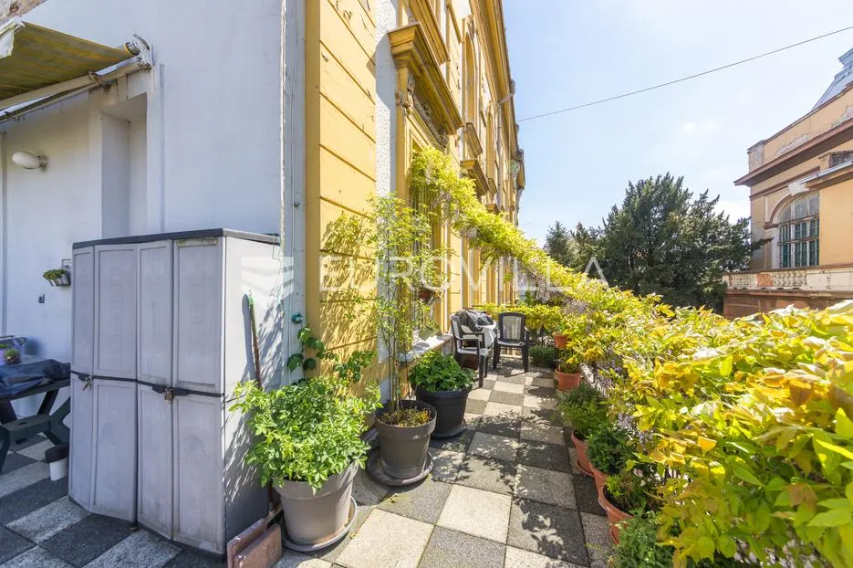 osijek, centar, prodaje se secesijski stan površine 180 m² - slika 12
