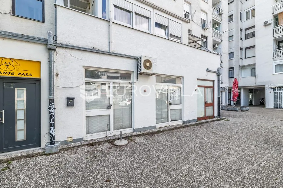 zagreb, malešnica, ulični poslovni prostor površine 52,40 m² - slika 4