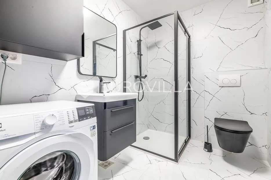 zagreb, centar, novouređen trosoban stan, 62 m², loggia, prvi najam - slika 4