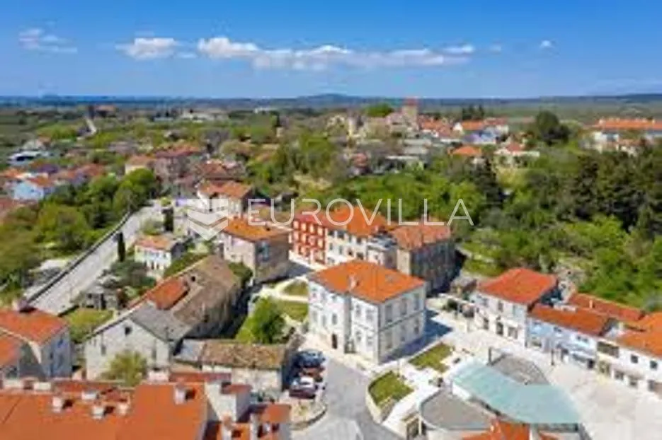 Benkovac, građevinsko zemljište na mirnoj lokaciji za gradnju doma iz snova